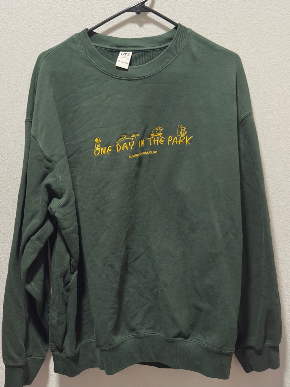Uniqlo X Sunday Animal Club ‘One Day in the Park’ Sweatshirt (Forest Green) - XL